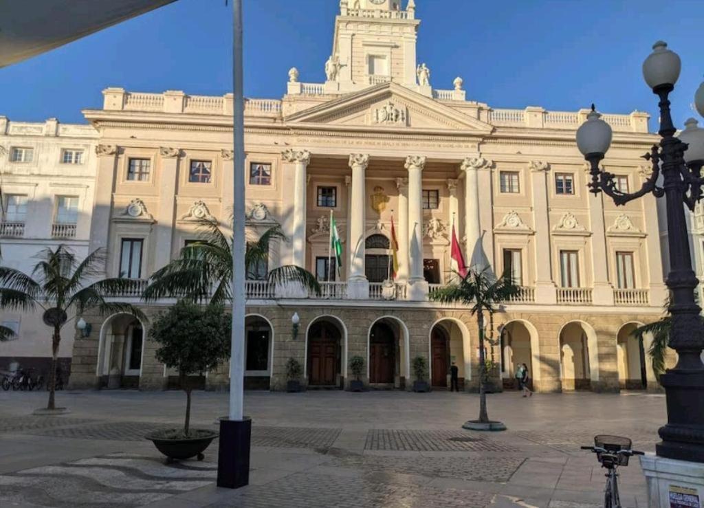 Апартаменты Plaza San Juan De Dios Кадис Экстерьер фото